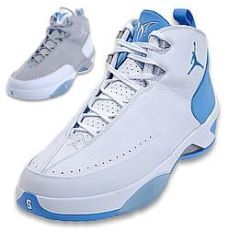 Carmelo Anthony  signature Basketball Shoes: Nike Jordan Melo M3  (2006-07 NBA Season)