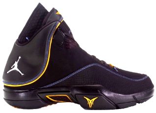 Carmelo Anthony  signature Basketball Shoes: Nike Jordan Melo M4  (2007-08 NBA Season)