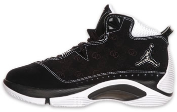 Carmelo Anthony  signature Basketball Shoes: Nike Jordan Melo M5  (2008-09 NBA Season)