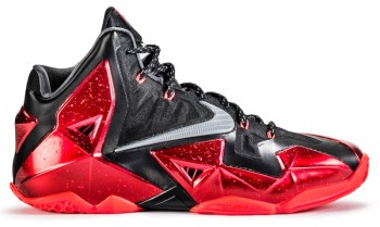 LeBron James signature Basketball Shoes: Nike LeBron 11 (2013-14 NBA Season)
