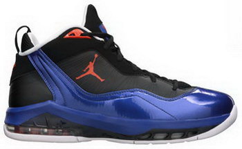 Carmelo Anthony  signature Basketball Shoes: Nike Jordan Melo M8  (2011-12 NBA Season)