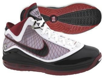 LeBron James  signature Basketball Shoes: Nike Air Max LeBron VII (7) (2009-10 NBA Season)